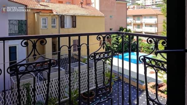 Hotel Splendid Mare Лаїгуелья Екстер'єр фото