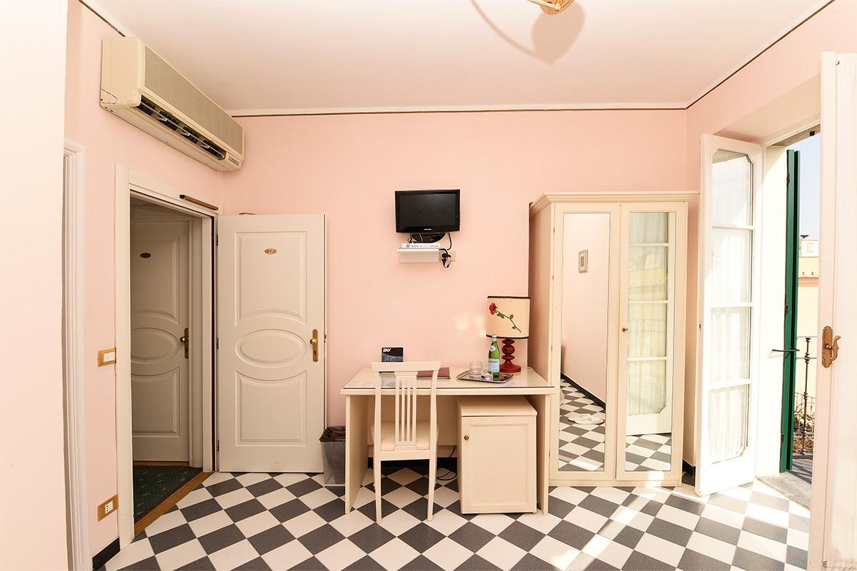 Hotel Splendid Mare Лаїгуелья Екстер'єр фото